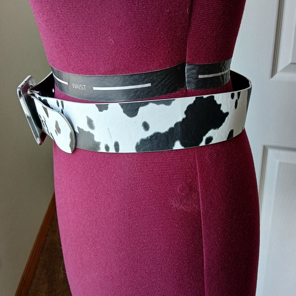 Nasty Gal Cow Can I Help You Faux Leather Chunky Belt waist size 30" - 37" - Picture 2 of 16